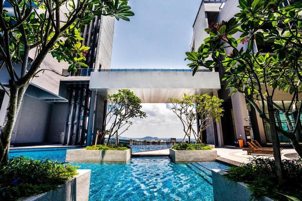 Mykey Imperio B-24-31 Melaka City Luaran gambar
