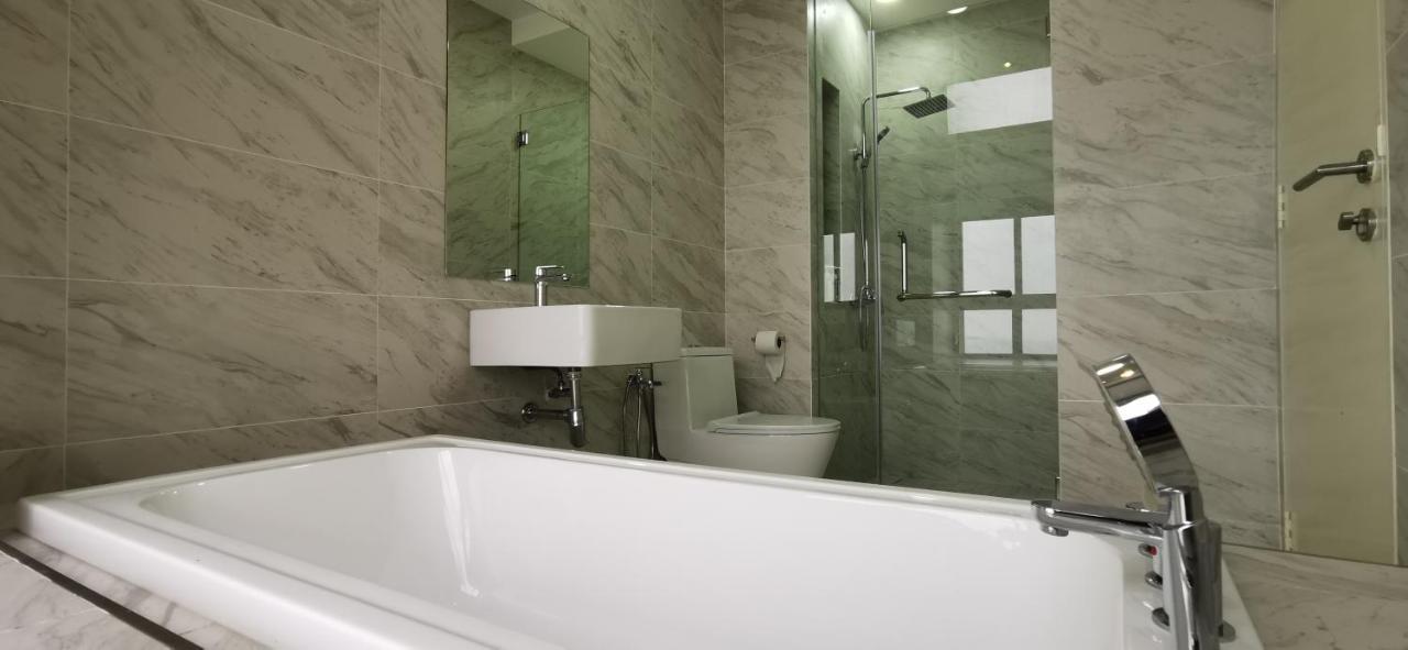 Mykey Imperio B-24-31 Melaka City Luaran gambar